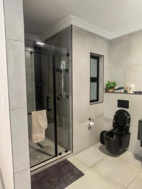 Plush 3 Bed Apartment